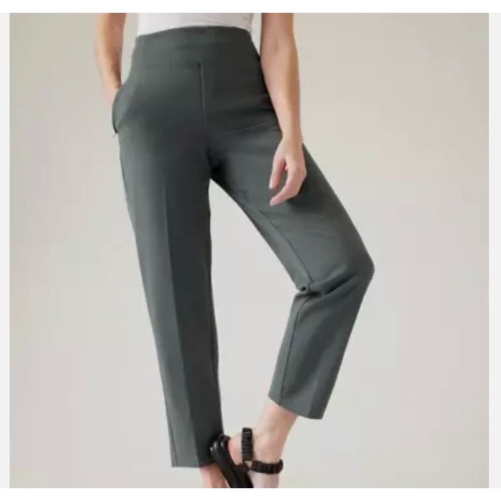 Athleta Endless Pant 8T Bali Green Casual Travel Athleisure 30.5"